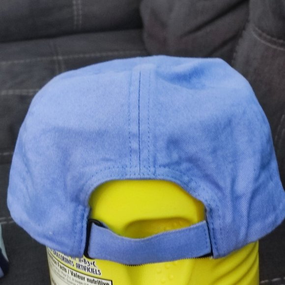 Under armour youth size cap - Picture 3 of 5